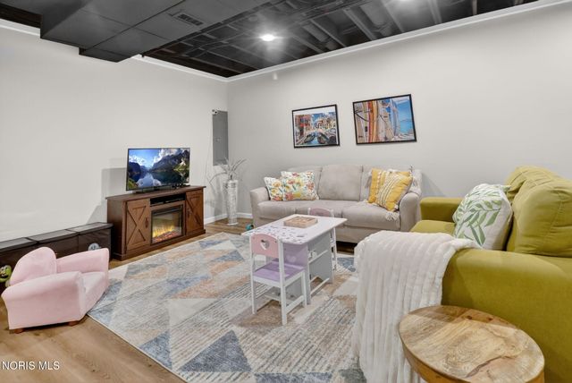 28970 Simmons Road, Perrysburg, OH 43551