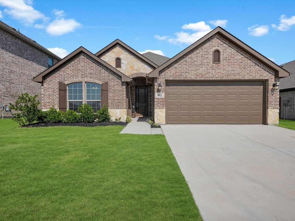 741 Nandina Road, Weatherford, TX 76086