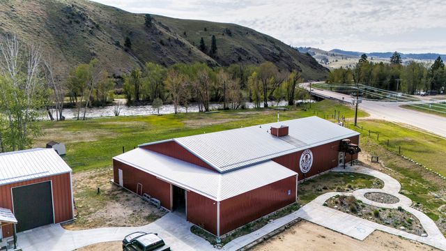 125 Hannon Lane, Darby, MT 59829