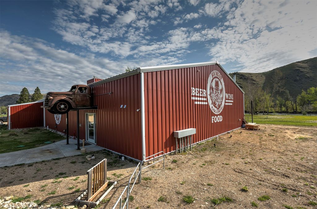 125 Hannon Lane, Darby, MT 59829 photo 2