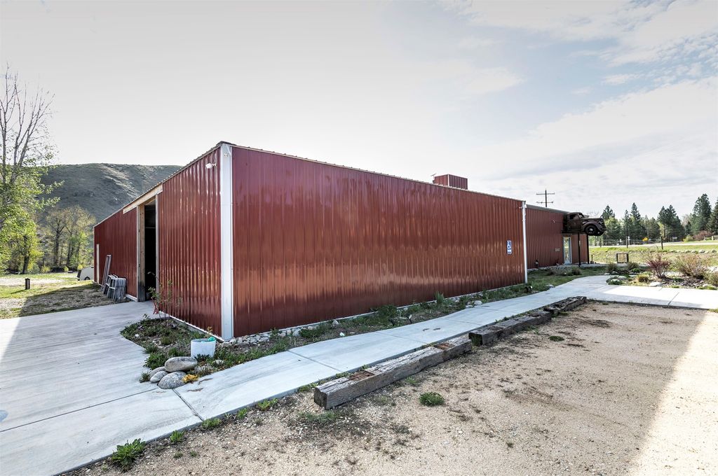 125 Hannon Lane, Darby, MT 59829 photo 5