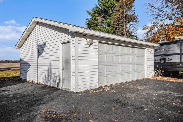 69617 Eisenhower Rd Road, Sturgis, MI 49091