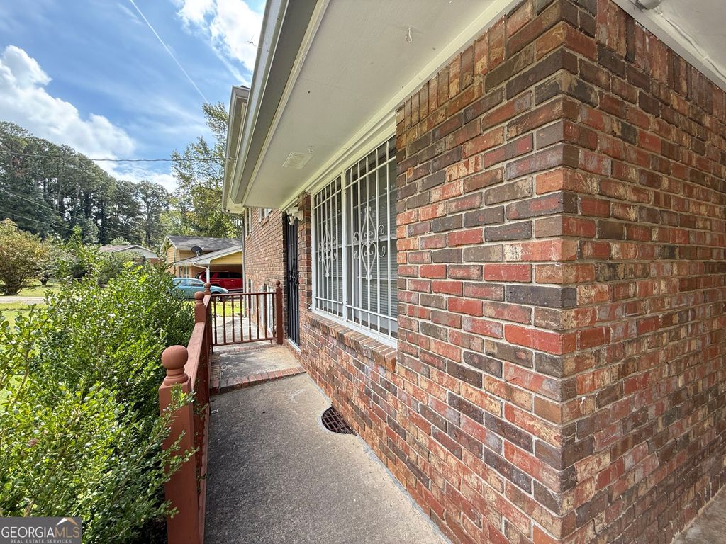5941 Pinecreek Road, Forest Park, GA 30297 — photo 4