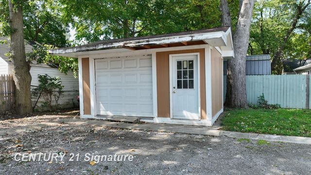 3902 Cuthbertson Street, Flint, MI 48507