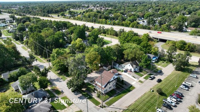 3902 Cuthbertson Street, Flint, MI 48507