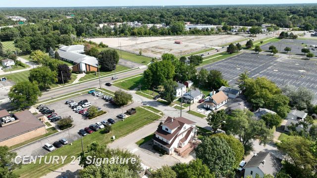 3902 Cuthbertson Street, Flint, MI 48507