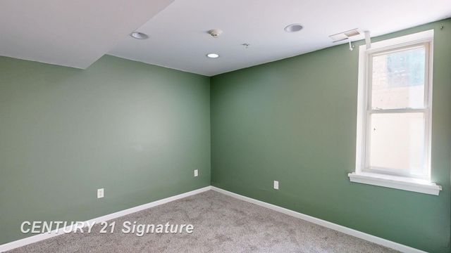 3902 Cuthbertson Street, Flint, MI 48507