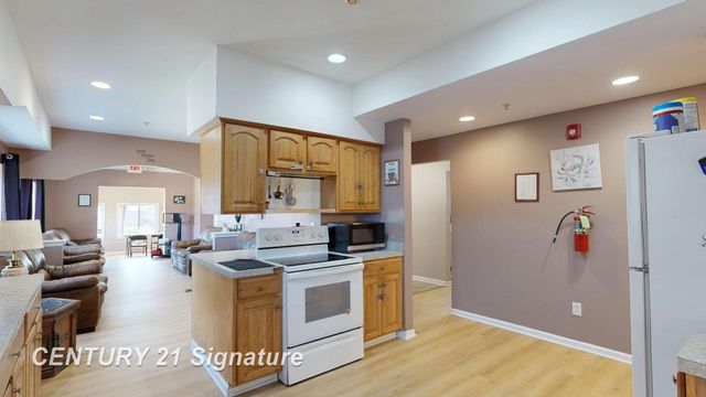 3902 Cuthbertson Street, Flint, MI 48507