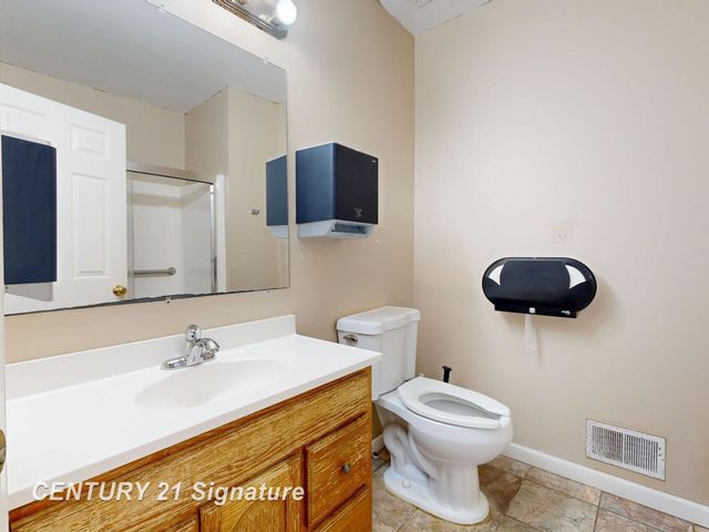 3902 Cuthbertson Street, Flint, MI 48507