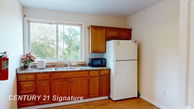 3902 Cuthbertson Street, Flint, MI 48507