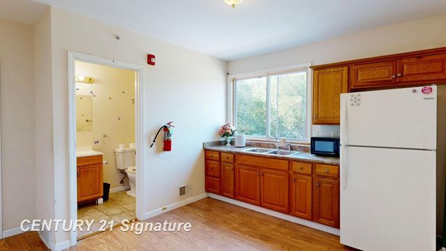 3902 Cuthbertson Street, Flint, MI 48507