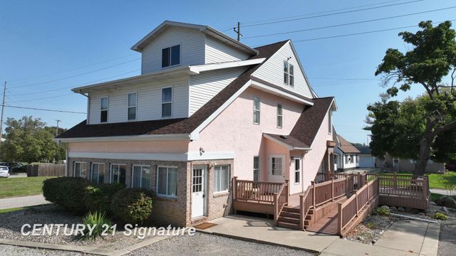 3902 Cuthbertson Street, Flint, MI 48507