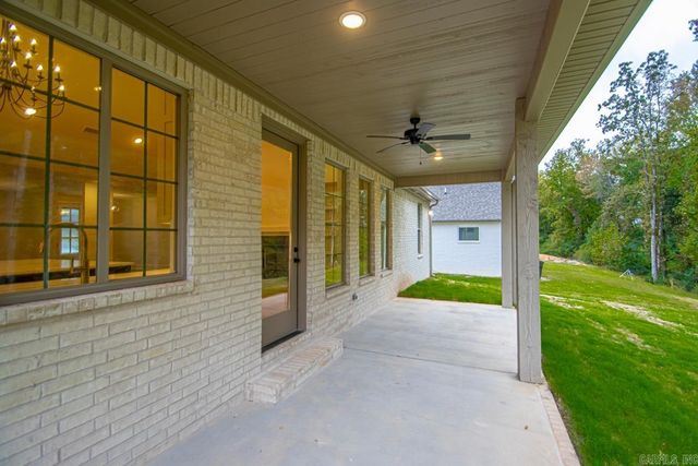 5016 Castaway Bay Drive, Benton, AR 72022