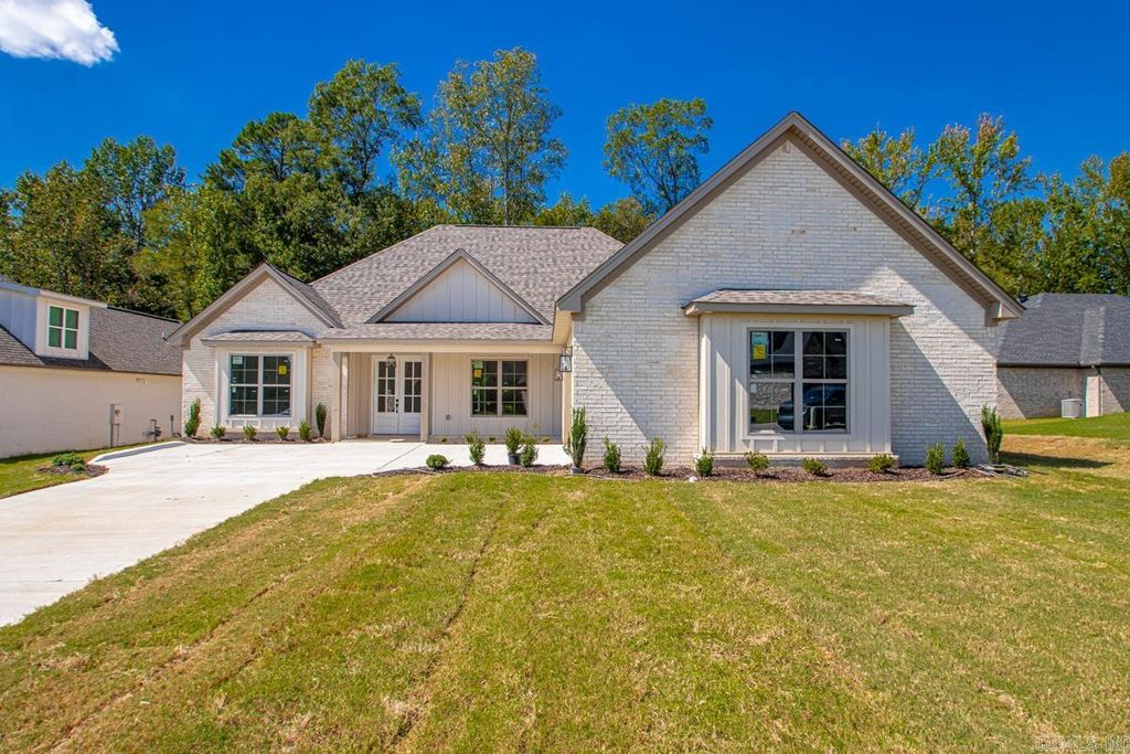 5016 Castaway Bay Drive, Benton, AR 72022