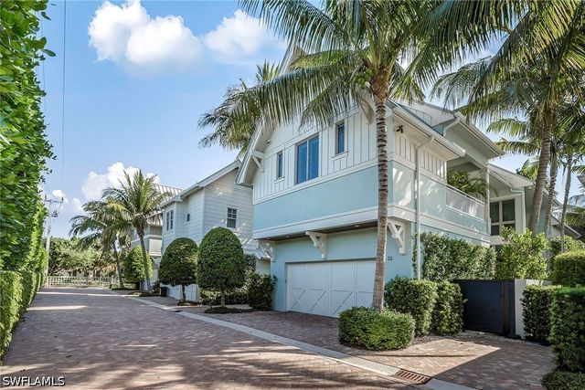 32 6th ST S, Naples, FL 34102
