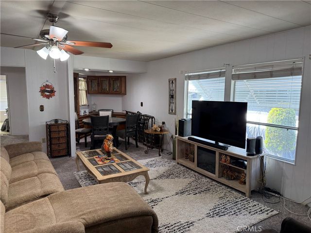929 E Foothill Boulevard 91, Upland, CA 91786