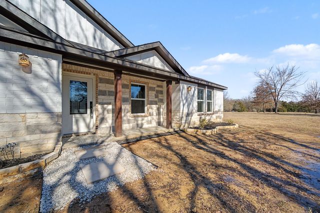 3010 County Road 1403, Malakoff, TX 75148