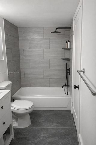 201 NW 7th St 103, Miami, FL 33136