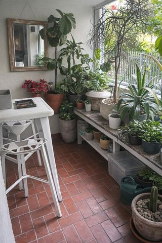 201 NW 7th St 103, Miami, FL 33136