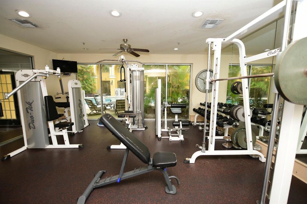 Image 2 of property listing at 860 N ORANGE AVENUE 213, Orlando, FL 32801