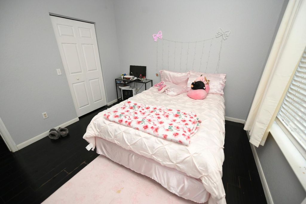 Image 15 of property listing at 860 N ORANGE AVENUE 213, Orlando, FL 32801