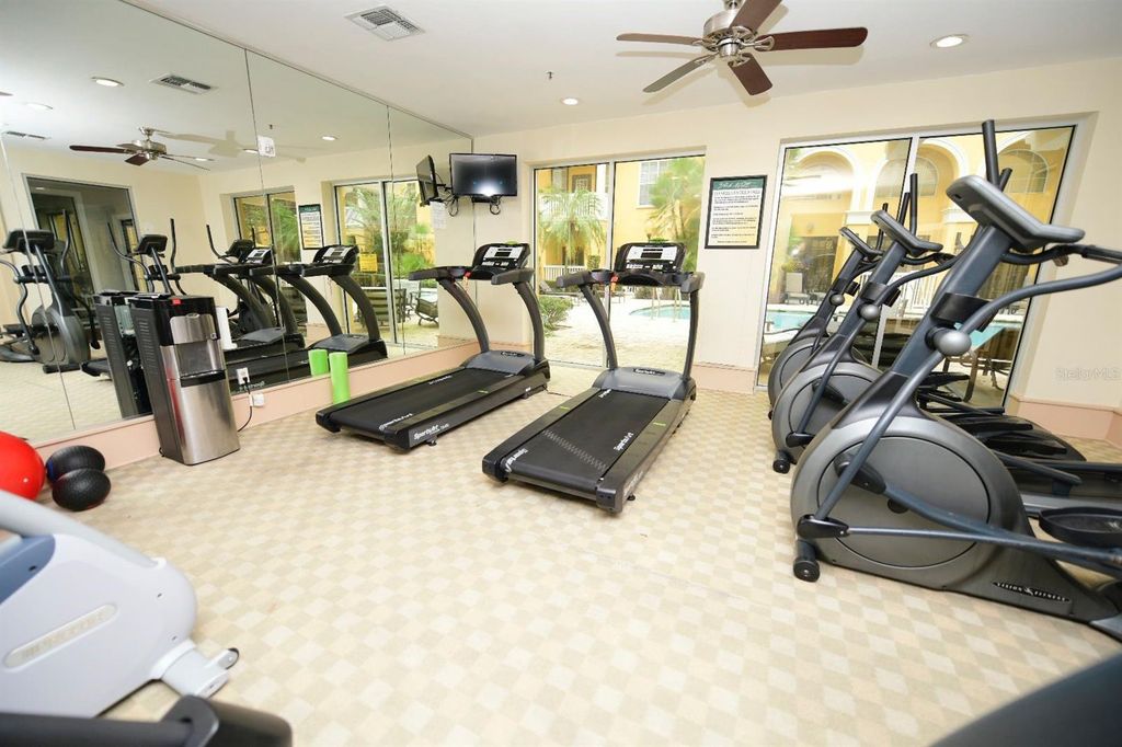 Image 3 of property listing at 860 N ORANGE AVENUE 213, Orlando, FL 32801