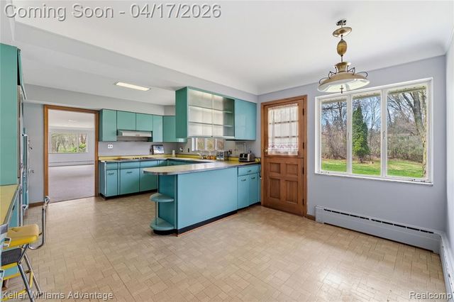 34550 Freedom Road, Farmington, MI 48335