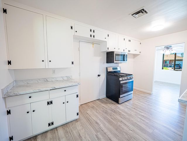 1491 Pinon Avenue, Anderson, CA 96007