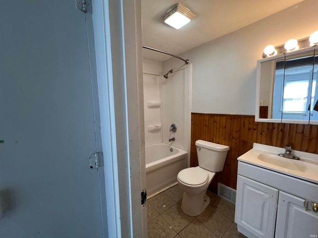 1029 Bryan Street, South Bend, IN 46616