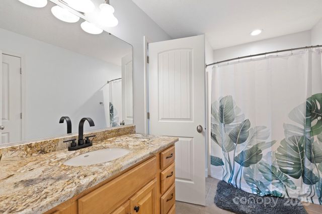 21 Hope Road, Weaverville, NC 28787