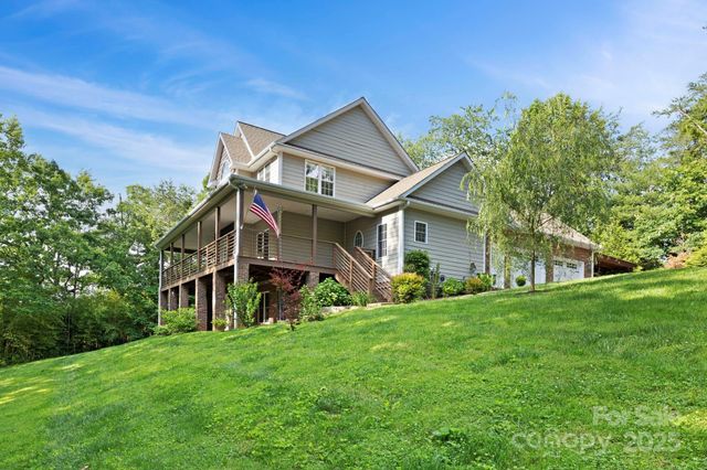 21 Hope Road, Weaverville, NC 28787