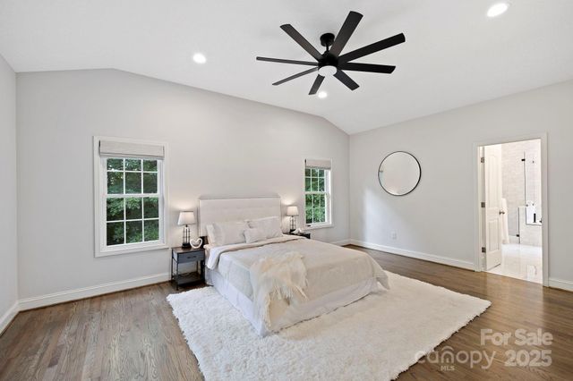 21 Hope Road, Weaverville, NC 28787