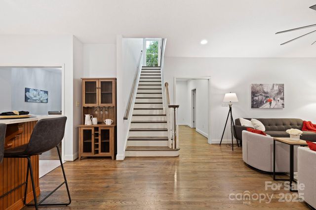 21 Hope Road, Weaverville, NC 28787