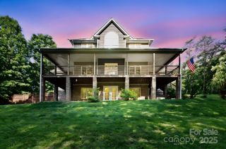 21 Hope Road, Weaverville, NC 28787