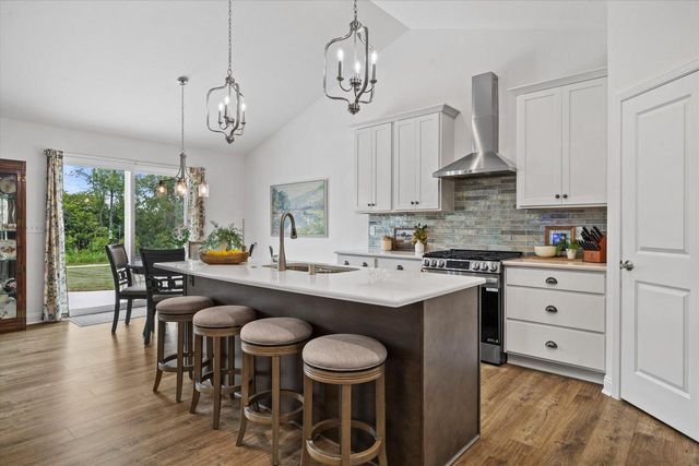 364 Kiddle LANE, Union Grove, WI 53182