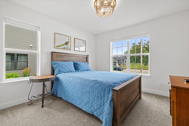 364 Kiddle LANE, Union Grove, WI 53182