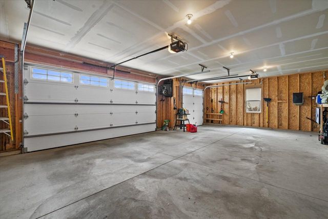 364 Kiddle LANE, Union Grove, WI 53182