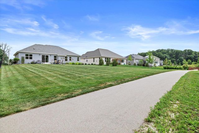 364 Kiddle LANE, Union Grove, WI 53182