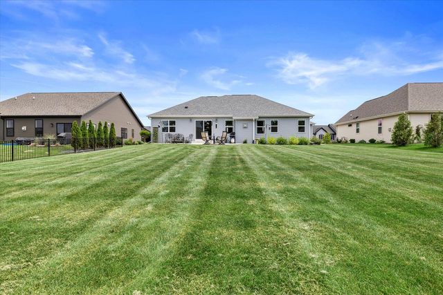 364 Kiddle LANE, Union Grove, WI 53182