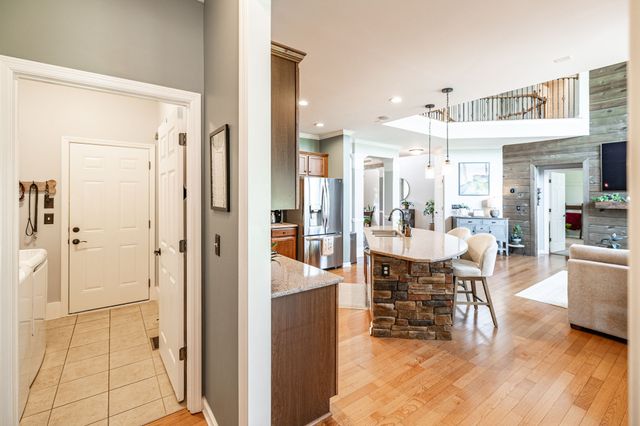 1077 Avery Trace Cir, Hendersonville, TN 37075
