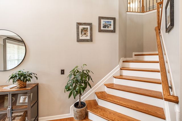 1077 Avery Trace Cir, Hendersonville, TN 37075