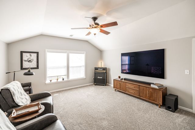 1077 Avery Trace Cir, Hendersonville, TN 37075