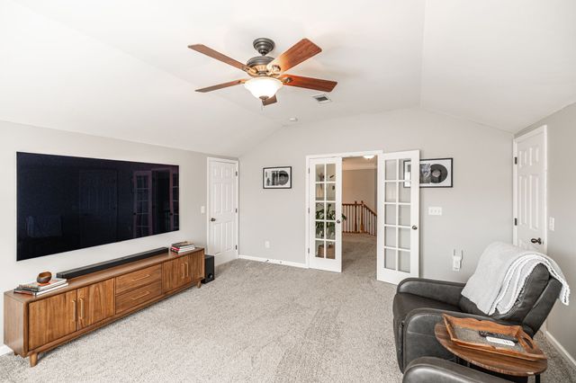 1077 Avery Trace Cir, Hendersonville, TN 37075