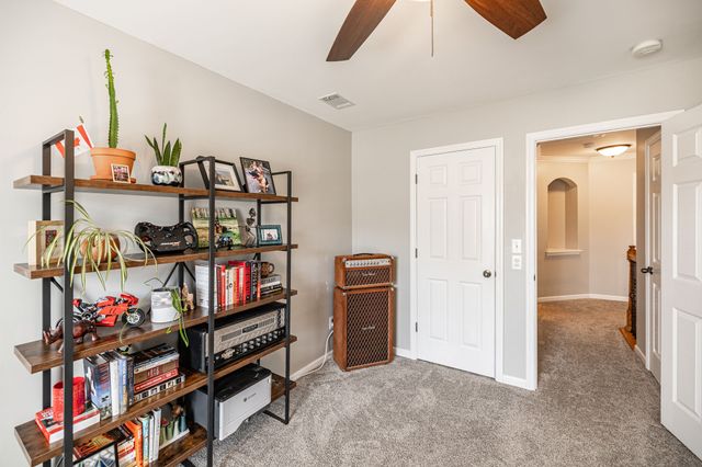 1077 Avery Trace Cir, Hendersonville, TN 37075