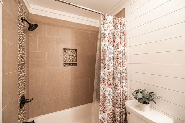 1077 Avery Trace Cir, Hendersonville, TN 37075