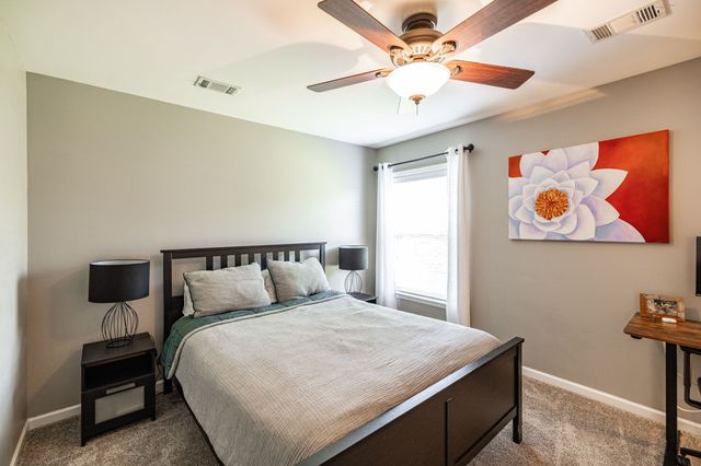 1077 Avery Trace Cir, Hendersonville, TN 37075