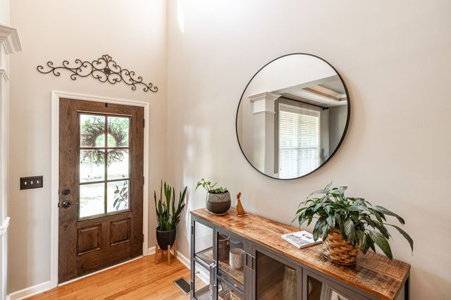1077 Avery Trace Cir, Hendersonville, TN 37075