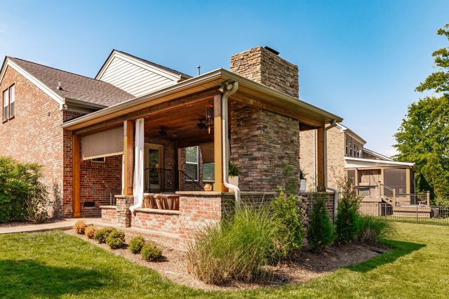 1077 Avery Trace Cir, Hendersonville, TN 37075