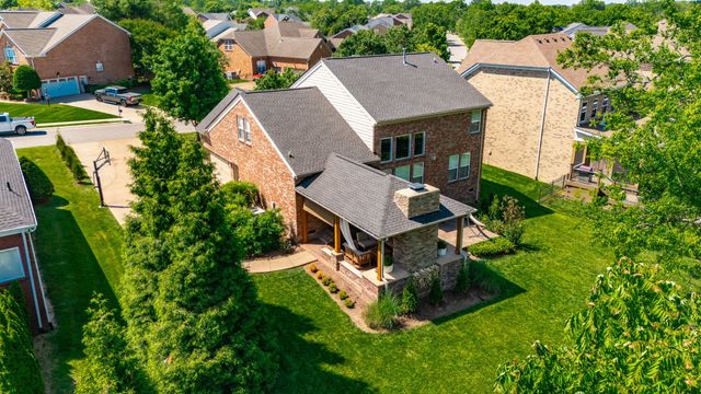 1077 Avery Trace Cir, Hendersonville, TN 37075