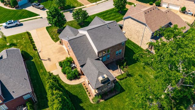 1077 Avery Trace Cir, Hendersonville, TN 37075